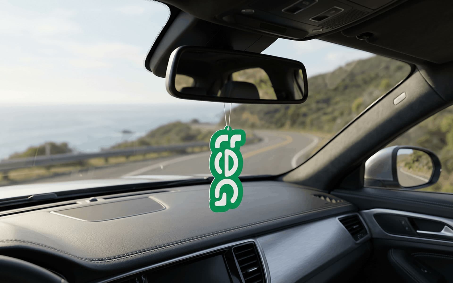 Aromatizador em forma de logotipo pendurado no retrovisor